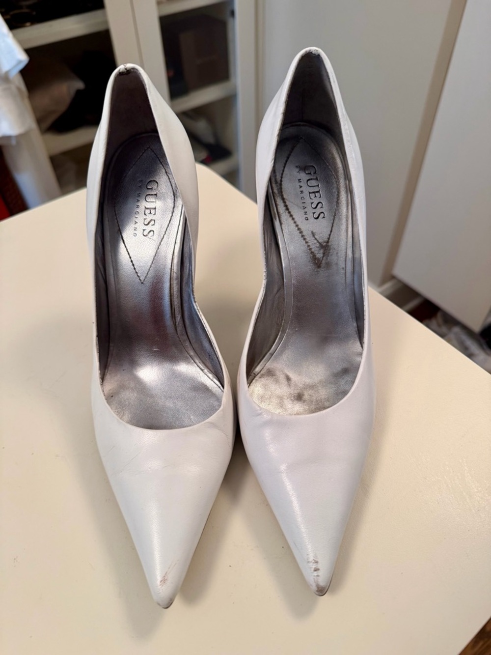 Guess by Marciano White Pointed Toe Heels | Classic Pumps | Size 8